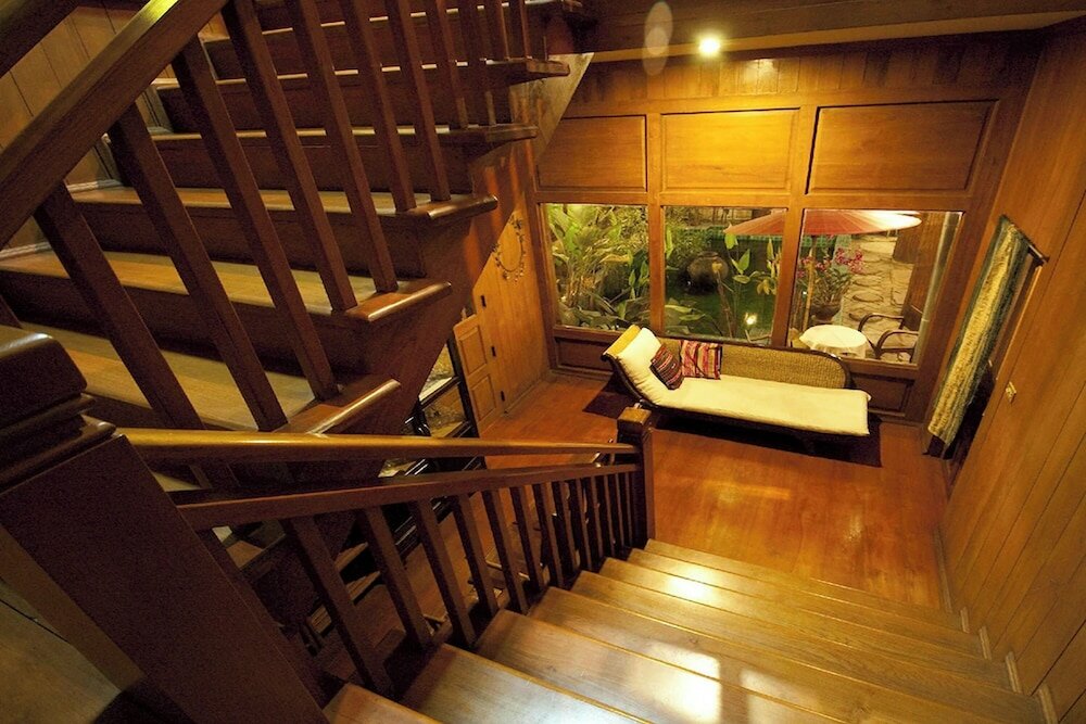 Фото Ruen Come In