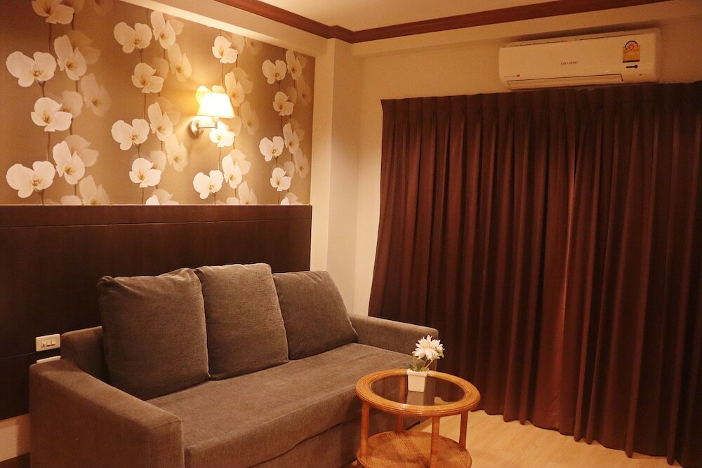 Фото Inn House Hotel