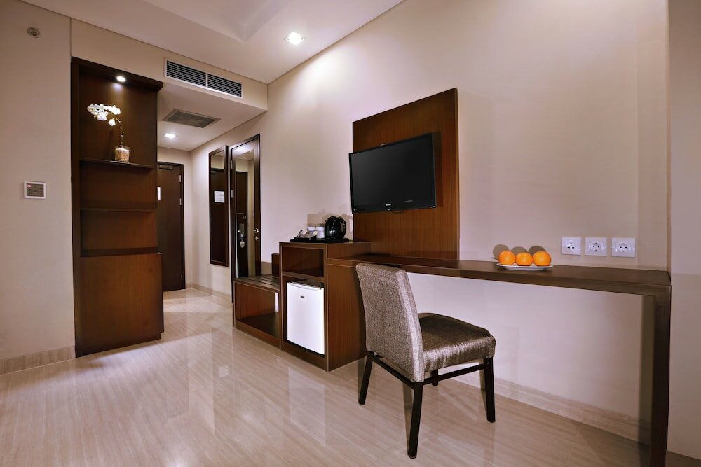 Фото Aston Imperial Bekasi Hotel & Conference Center