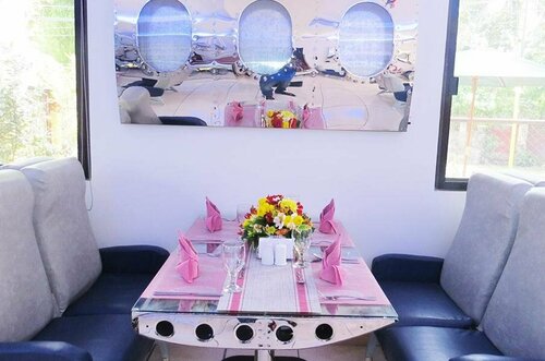 Гостиница Aerostop Hotel & Restaurant в Провинции Булакан