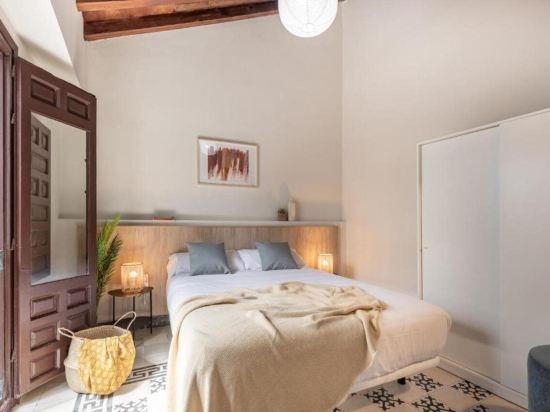 Фото Libere Malaga La Merced