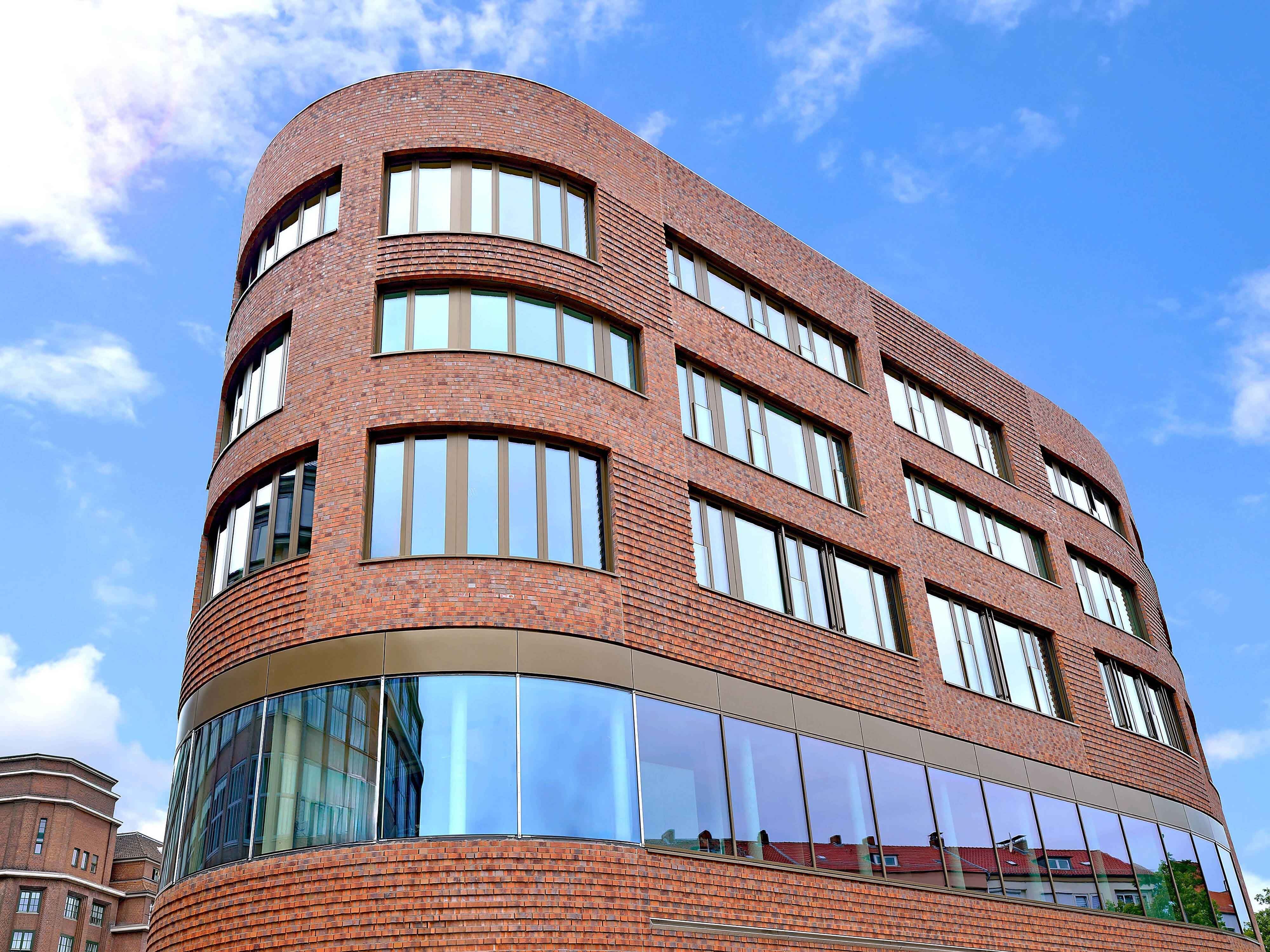 Фото B&b Hotel Hannover-City