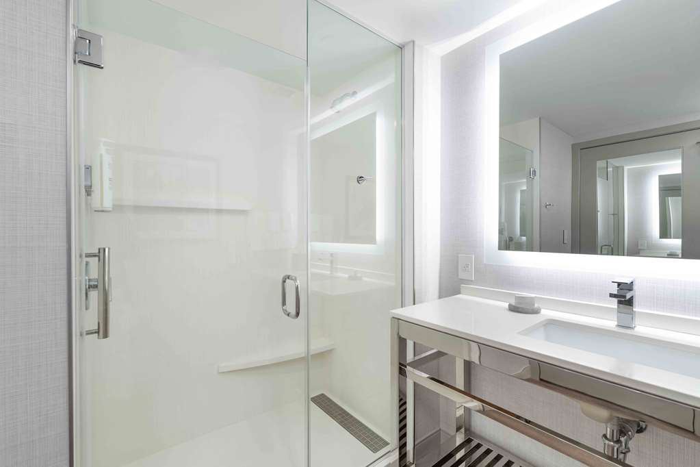 Фото Homewood Suites by Hilton Boston Logan Airport Chelsea