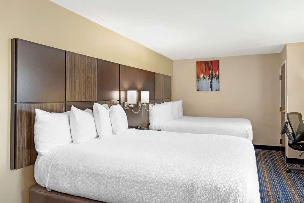 Фото Best Western Plus Fairfield Hotel