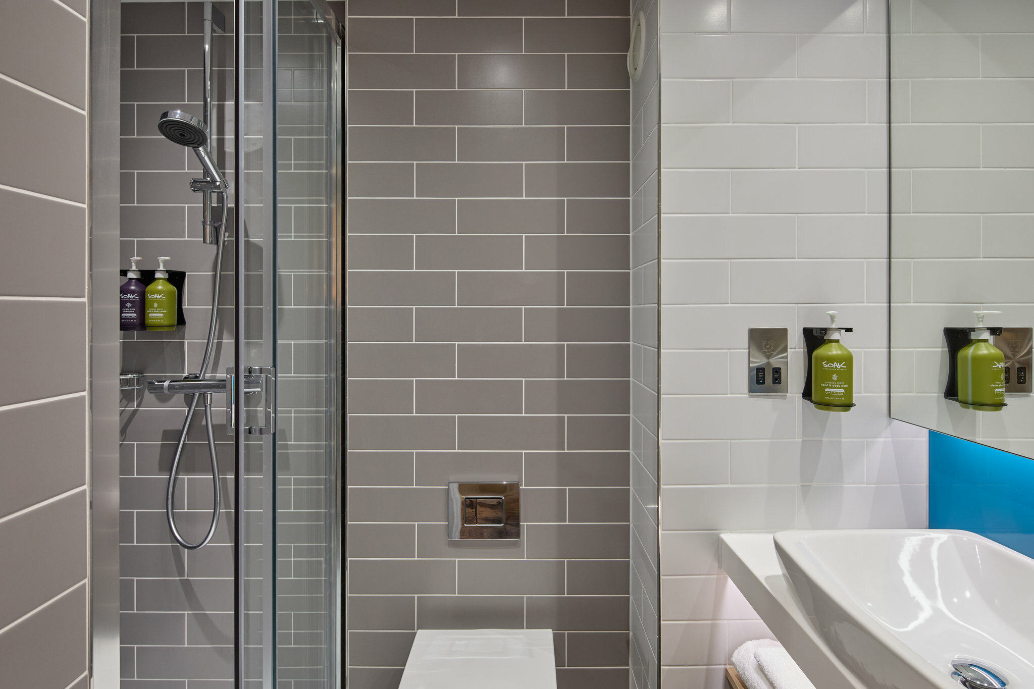 Фото Holiday Inn Express London - Limehouse, an Ihg Hotel