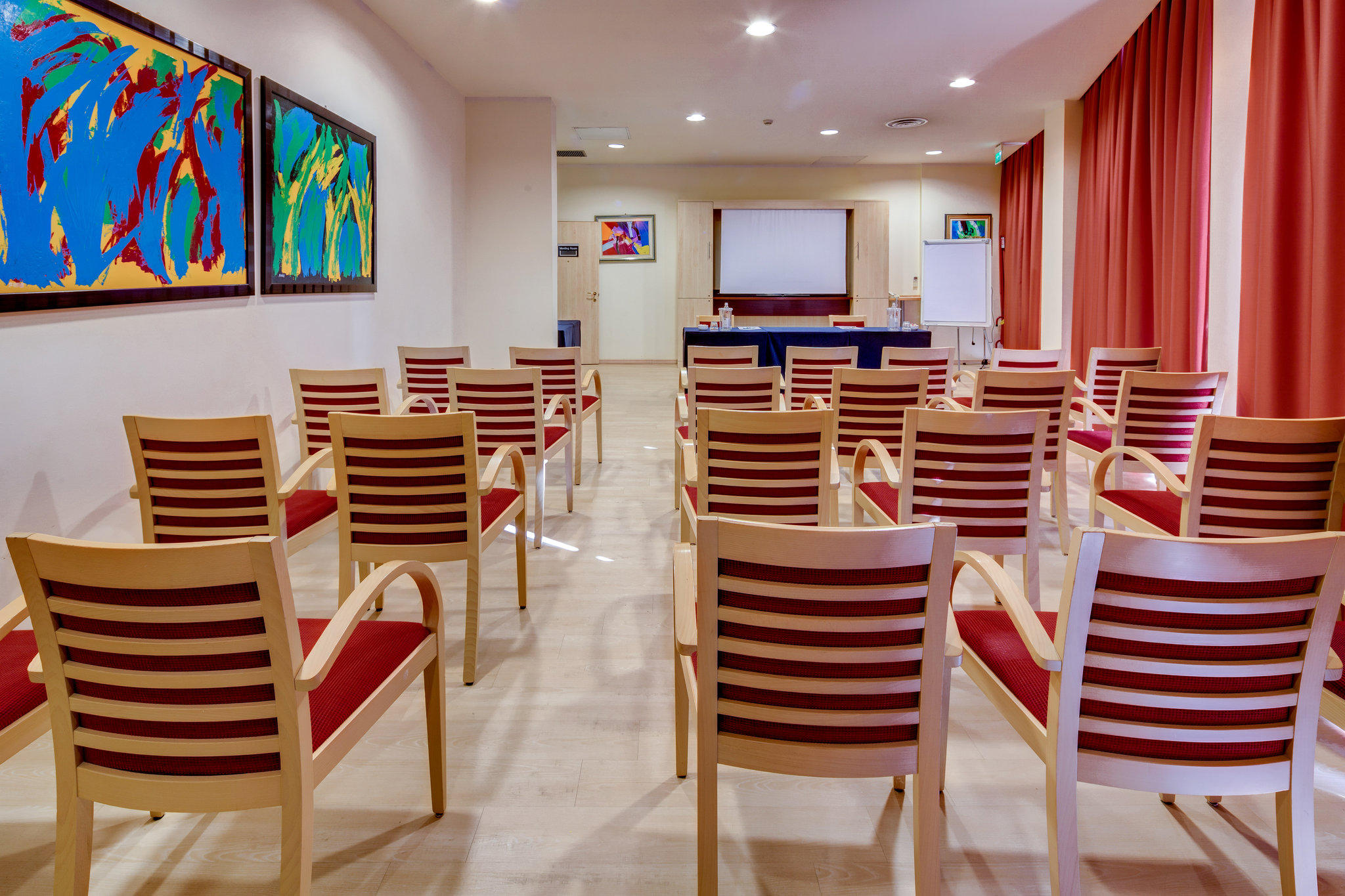Фото Holiday Inn Express Parma