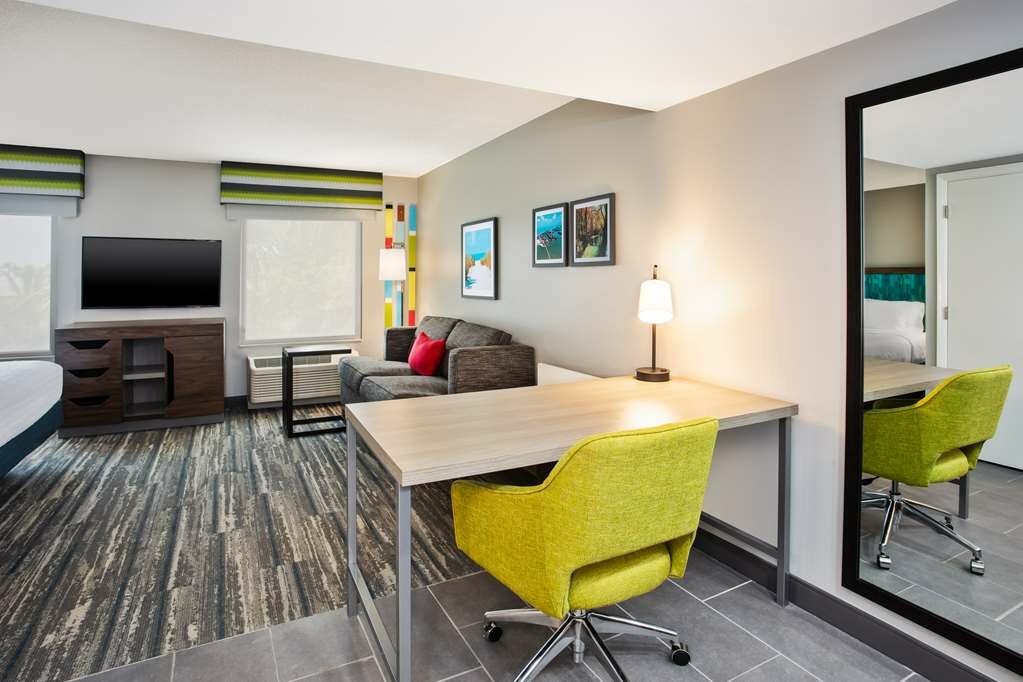 Фото Hampton Inn & Suites – Cape Coral/Fort Myers Area, Fl