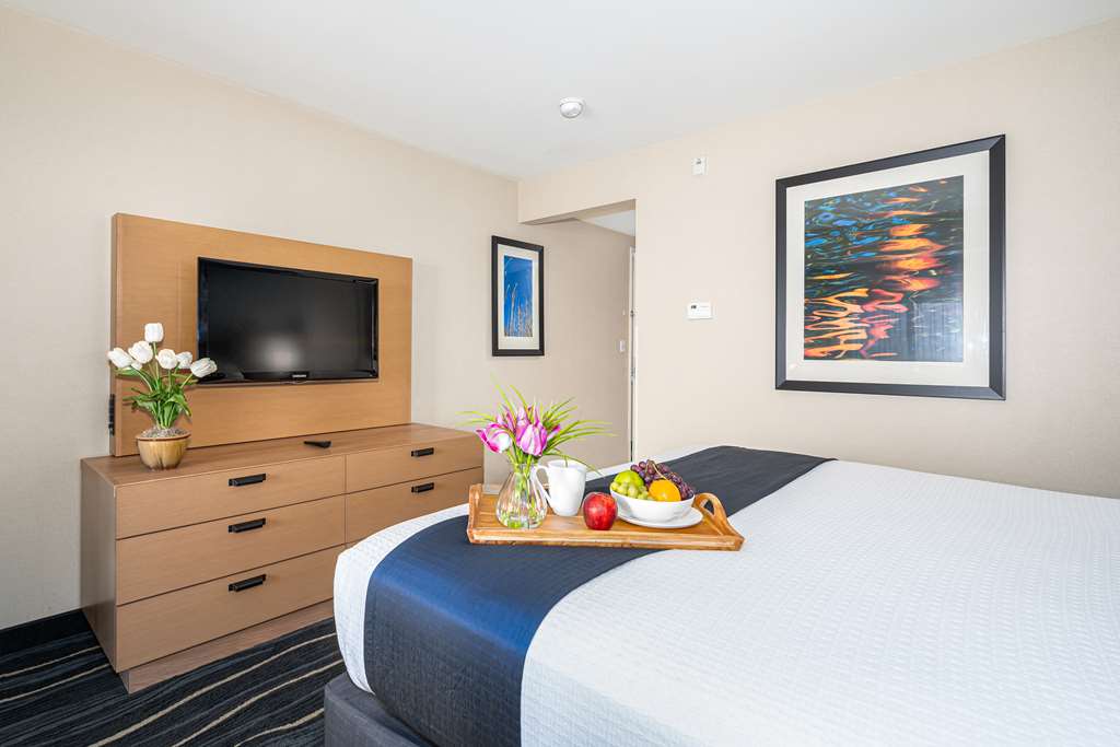 Фото Best Western Plus Marina Gateway Hotel