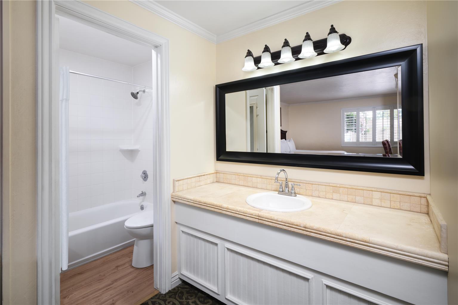 Фото Best Western Country Lane Inn