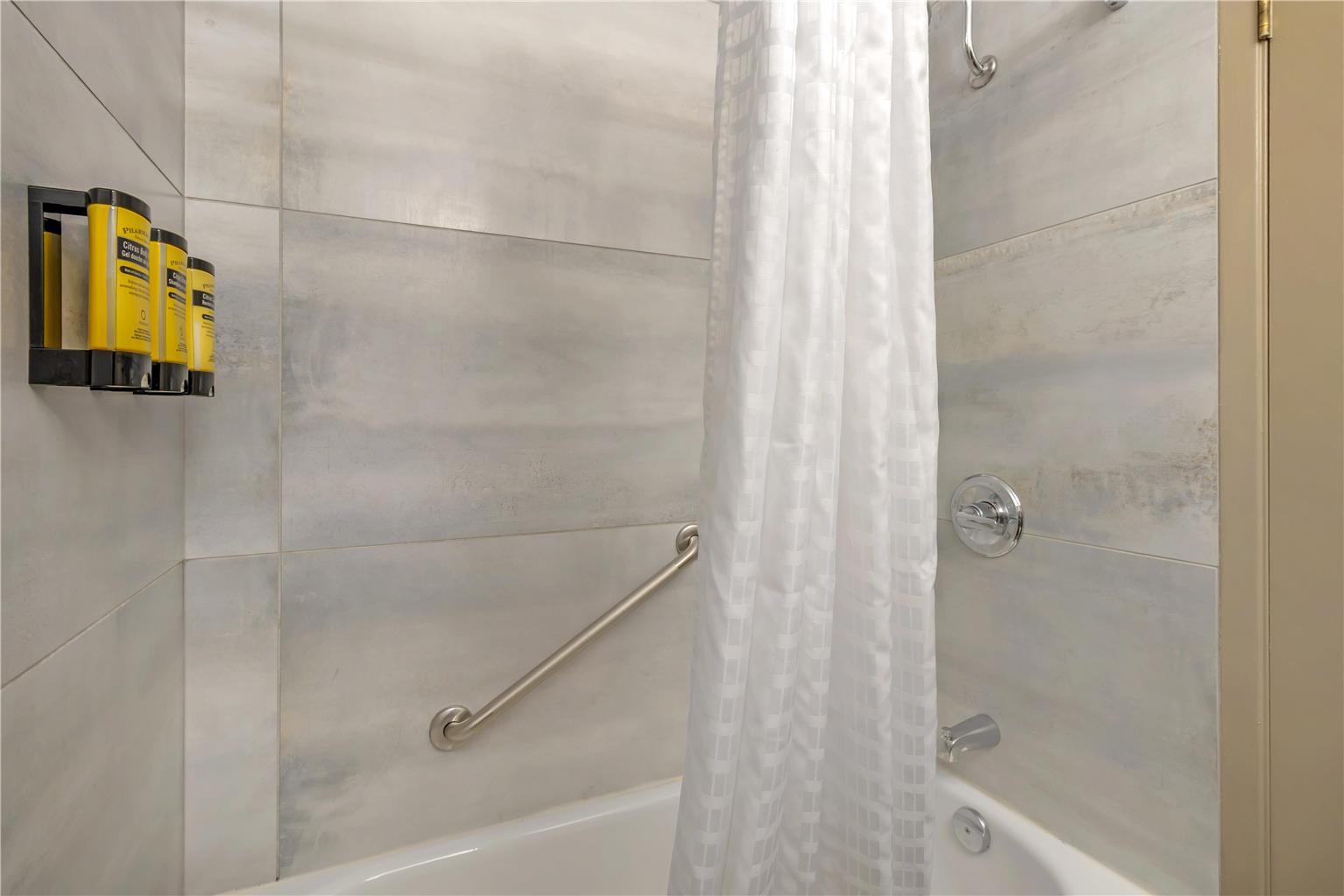 Фото Best Western Plus Pembina Inn & Suites