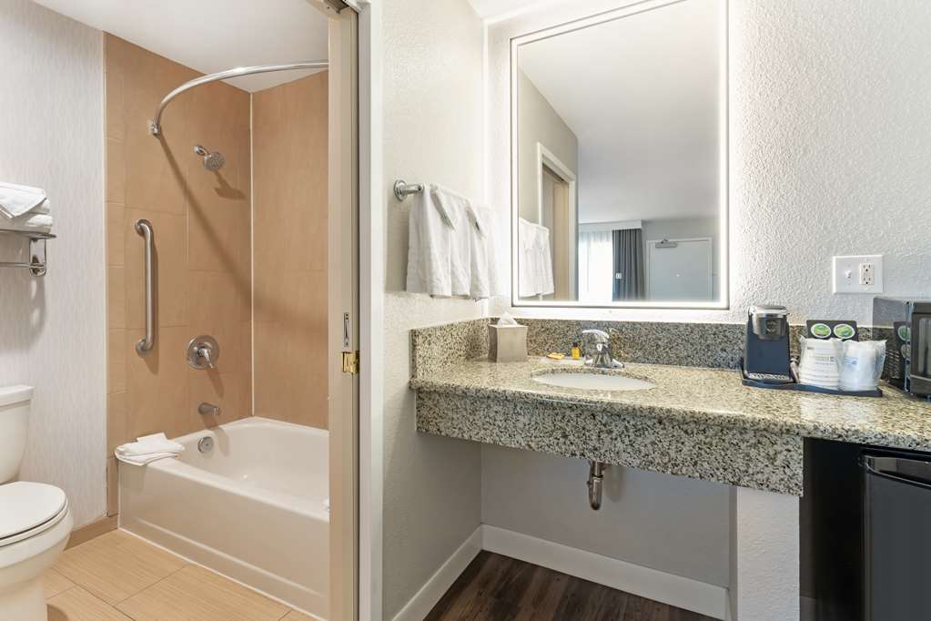 Фото Best Western Plus Rancho Cordova Inn