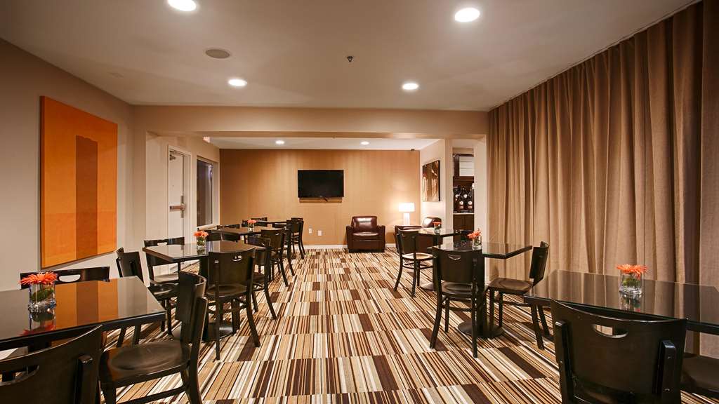 Фото Best Western Plus Rancho Cordova Inn
