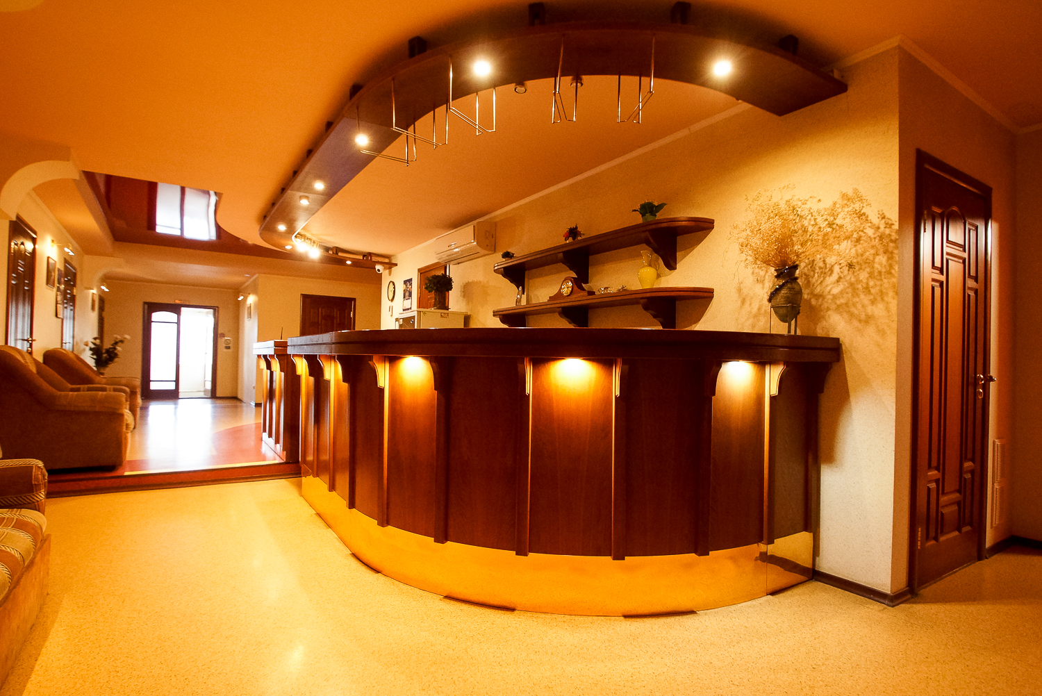 Фото отеля 1