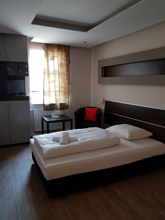 Фото Hotel zum Weissen Ross