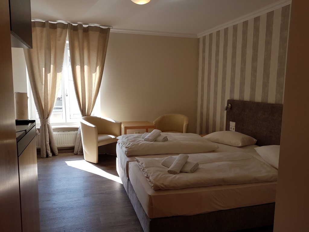 Фото Hotel zum Weissen Ross