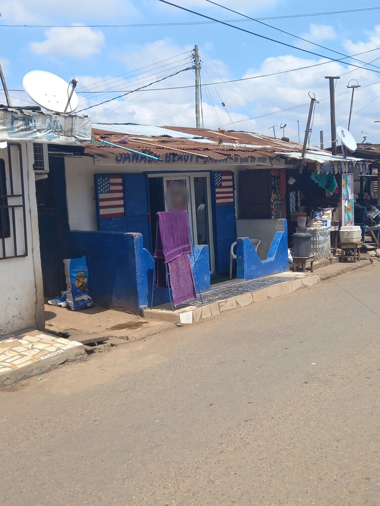 Beauty salon Janas, Accra, photo