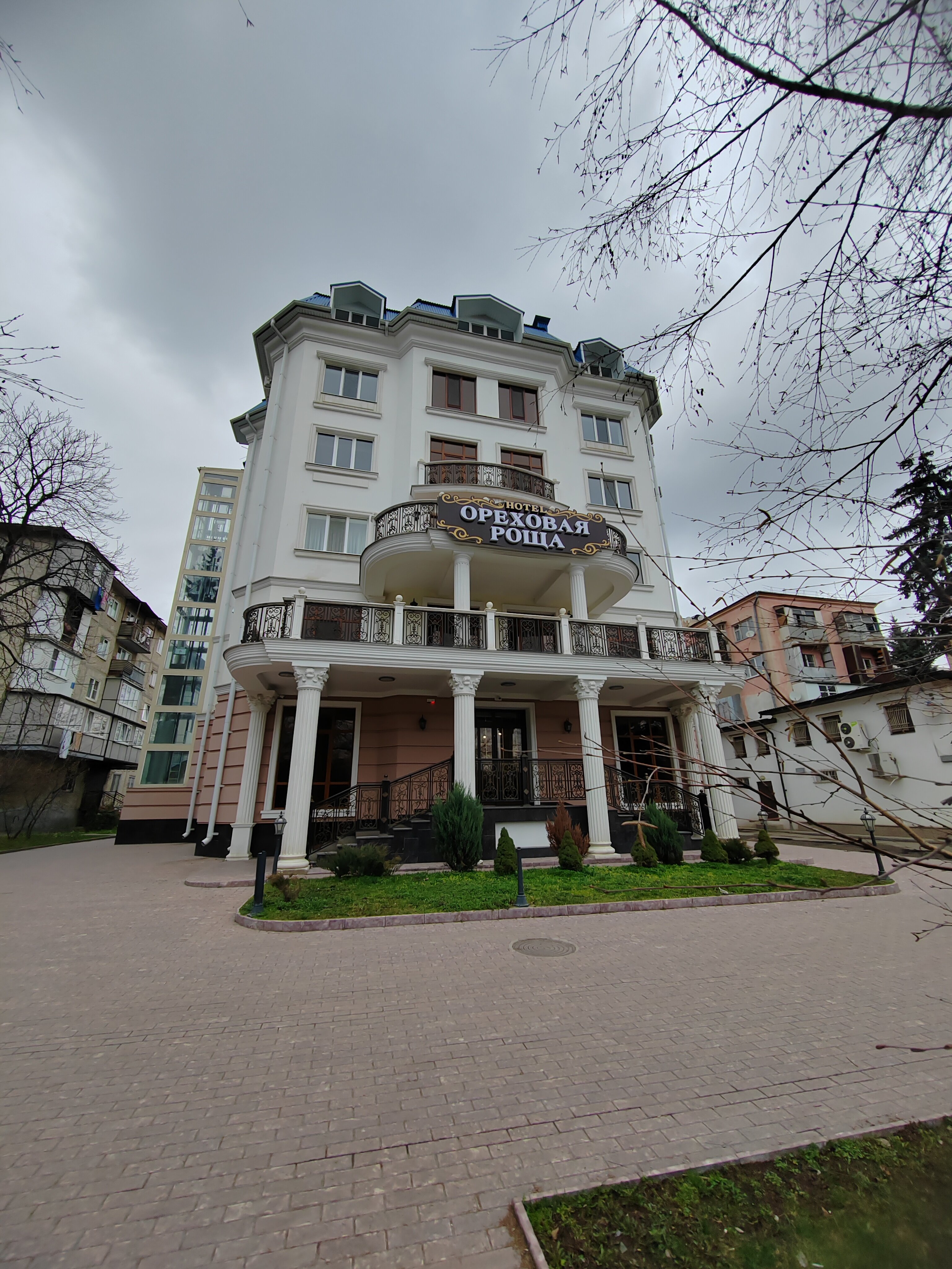 Фото отеля 1