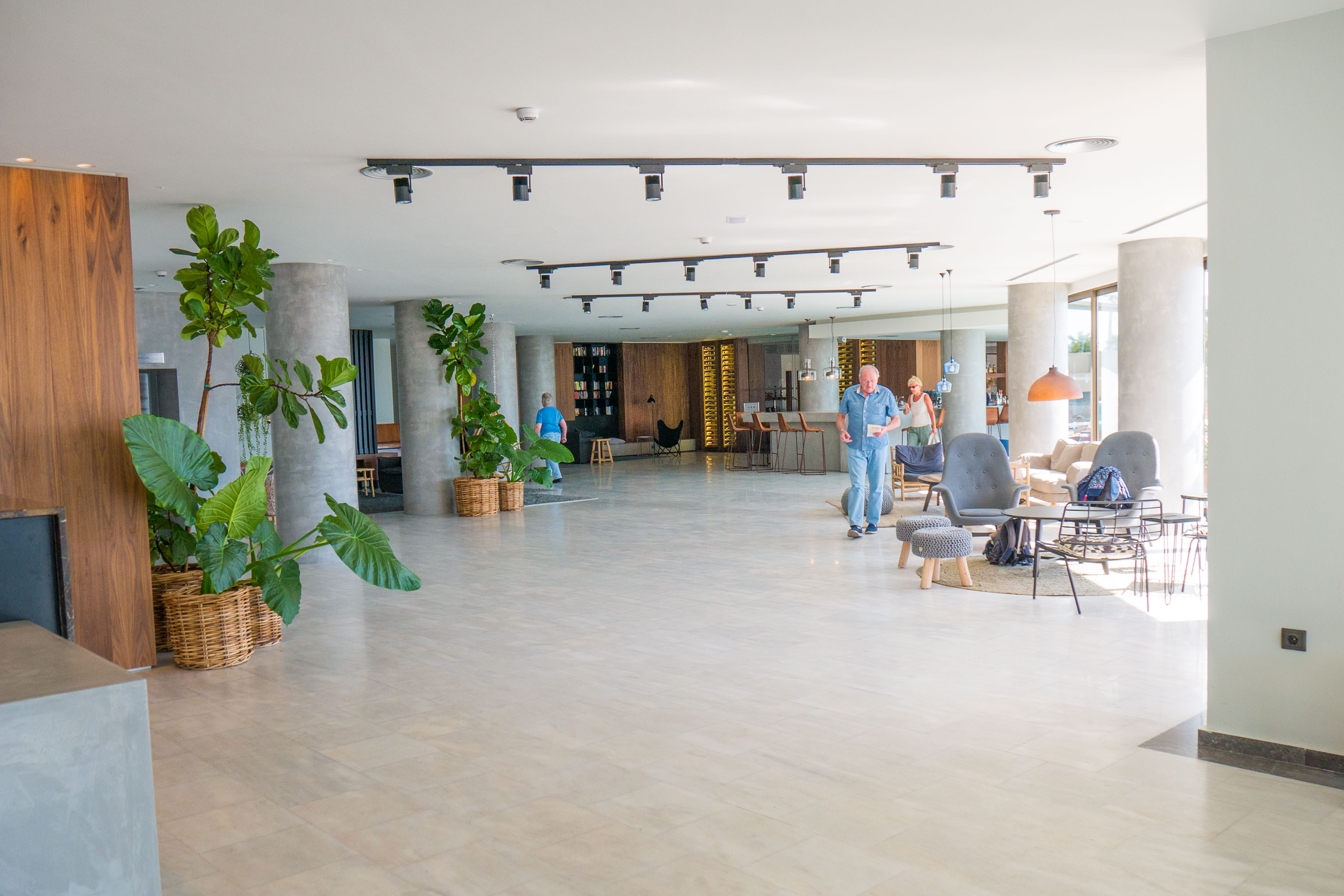 Фото Blue Sky City Beach Hotel