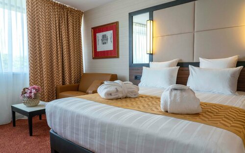 Гостиница Nash Suites Airport Hotel в Женеве