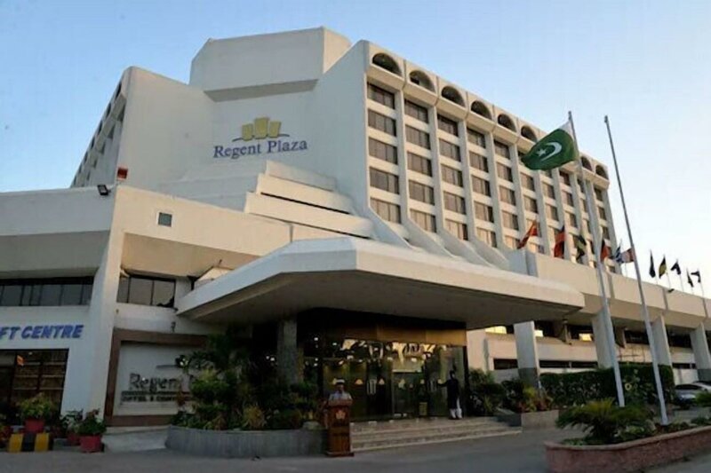 Хостел Regent Plaza Hotel & Convention Center в Карачи