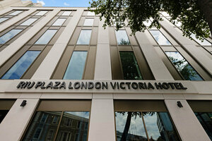 Гостиница Hotel Riu Plaza London Victoria