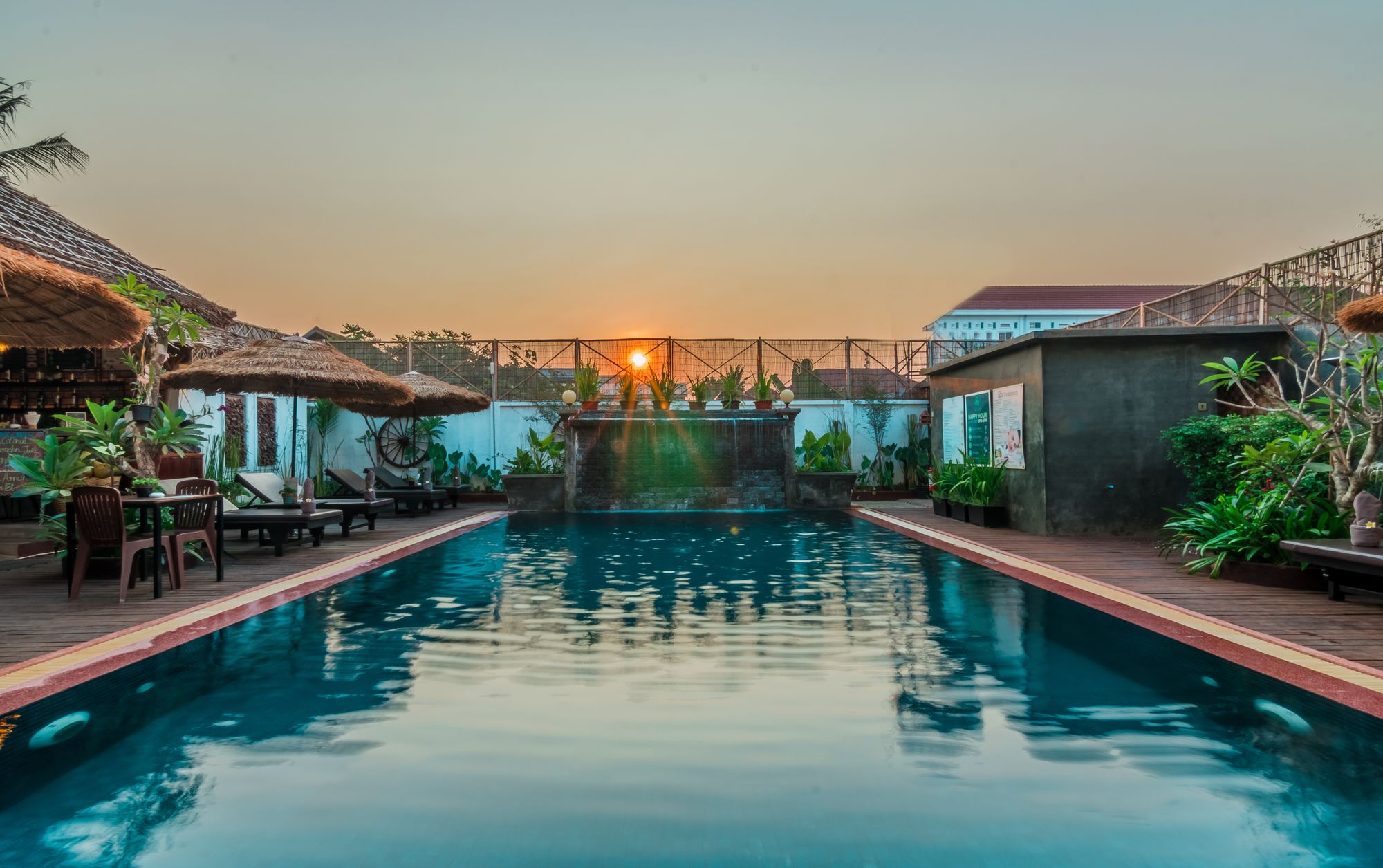 Фото Wheel Garden Residence