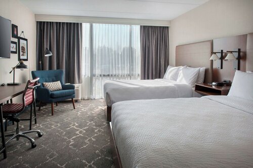 Гостиница Four Points by Sheraton Philadelphia Northeast