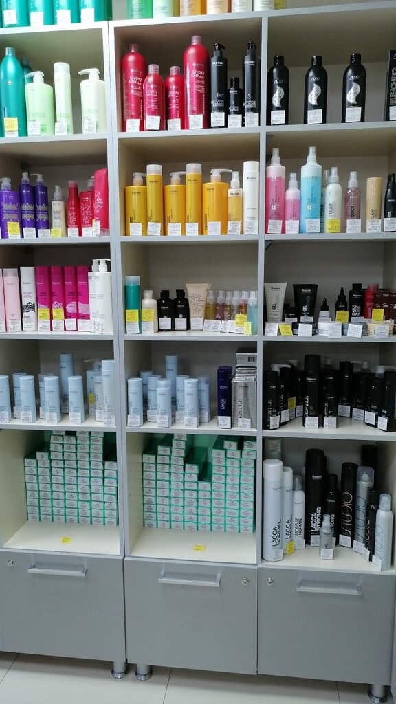 متجر بيع العطور ومستحضرات التجميل Kosmetik-profi ، ، صورة