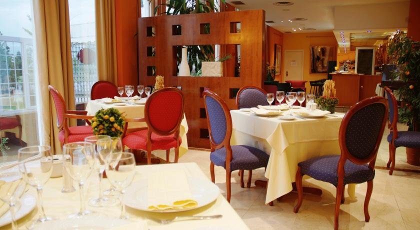 Фото Hotel Majadahonda