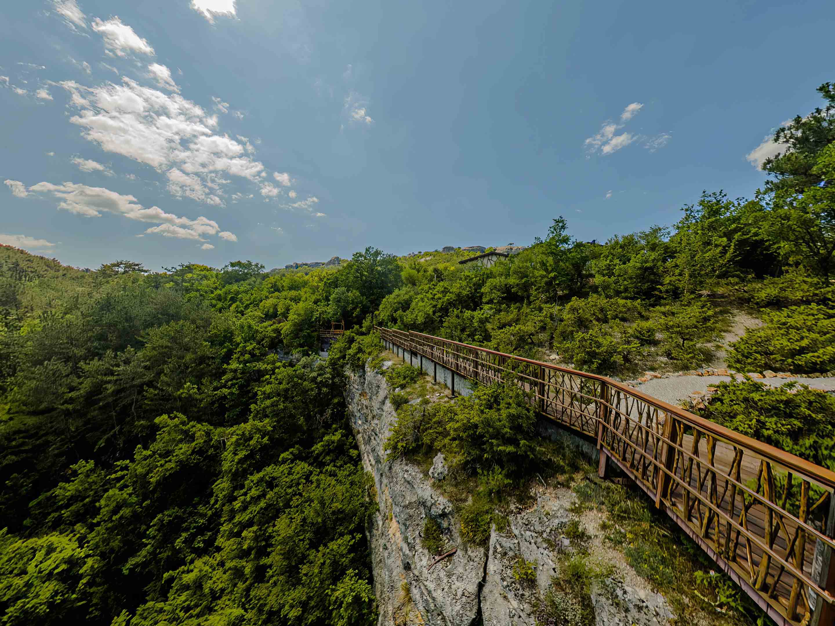 Фото Чаиръ сад в горах