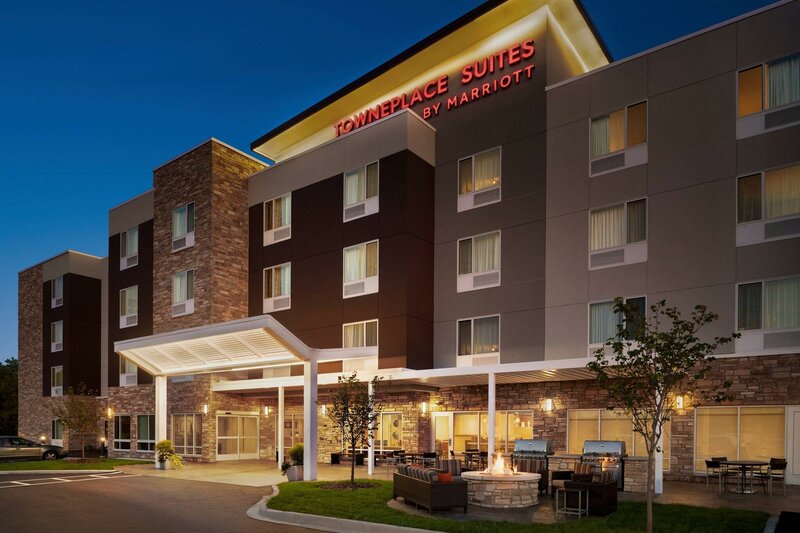 Гостиница TownePlace Suites by Marriott Janesville в Джейнсвилле