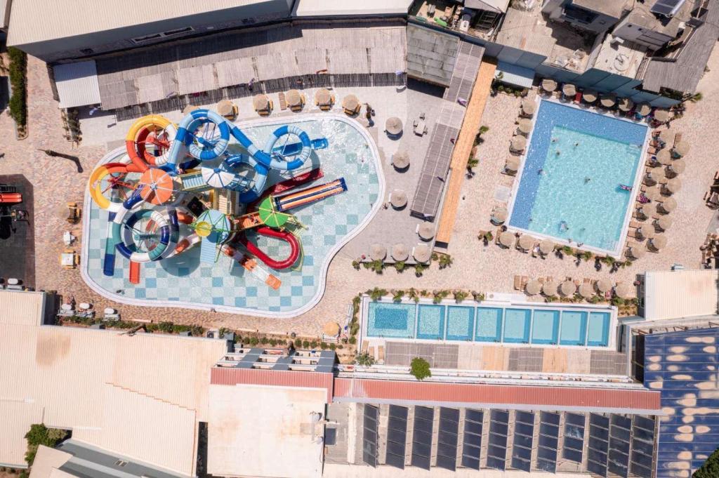 Фото SunBay Hotel