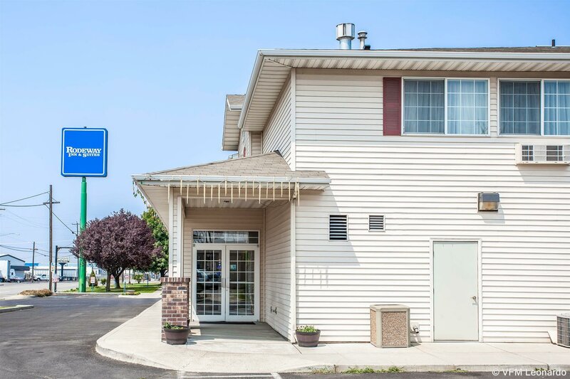 Гостиница Rodeway Inn & Suites Spokane Valley в Спокан-Вэлли