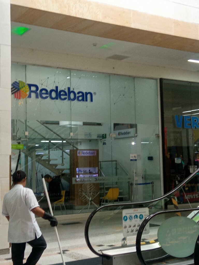 Bank Redeban, Bogota, photo