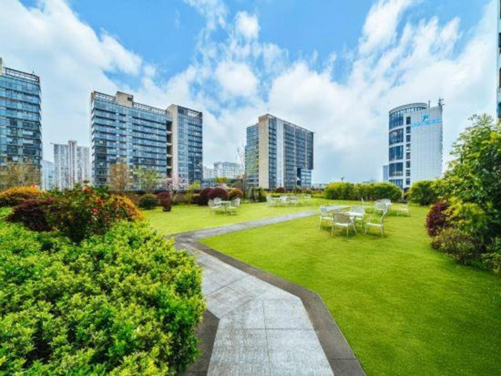 Фото Zijingang International