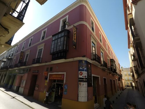 Хостел Oasis Backpackers' Palace Seville в Севилье