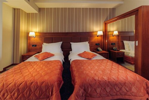 Внешний вид отеля Kings Park Hotel в Подгорице, фото 5