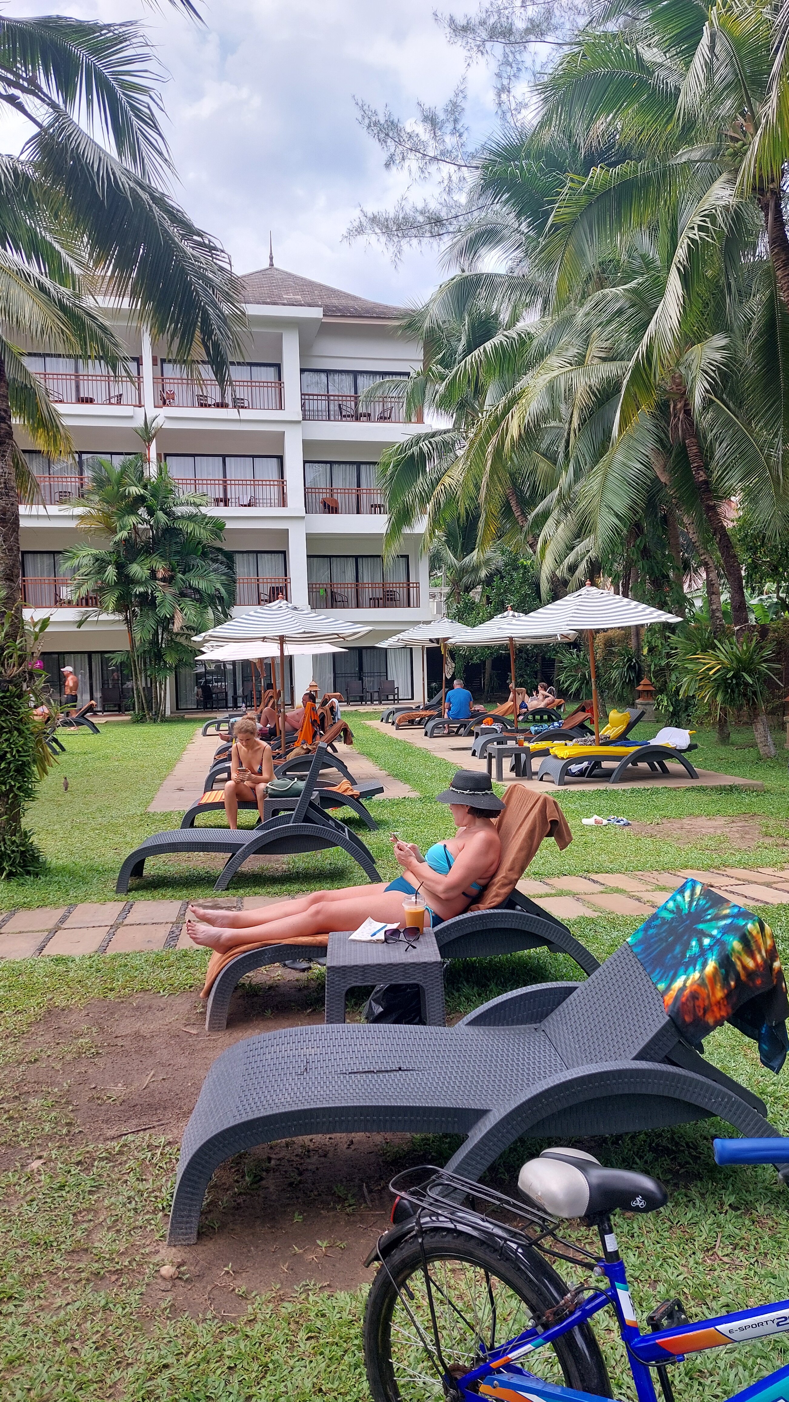 Фото Naithonburi Beach Resort