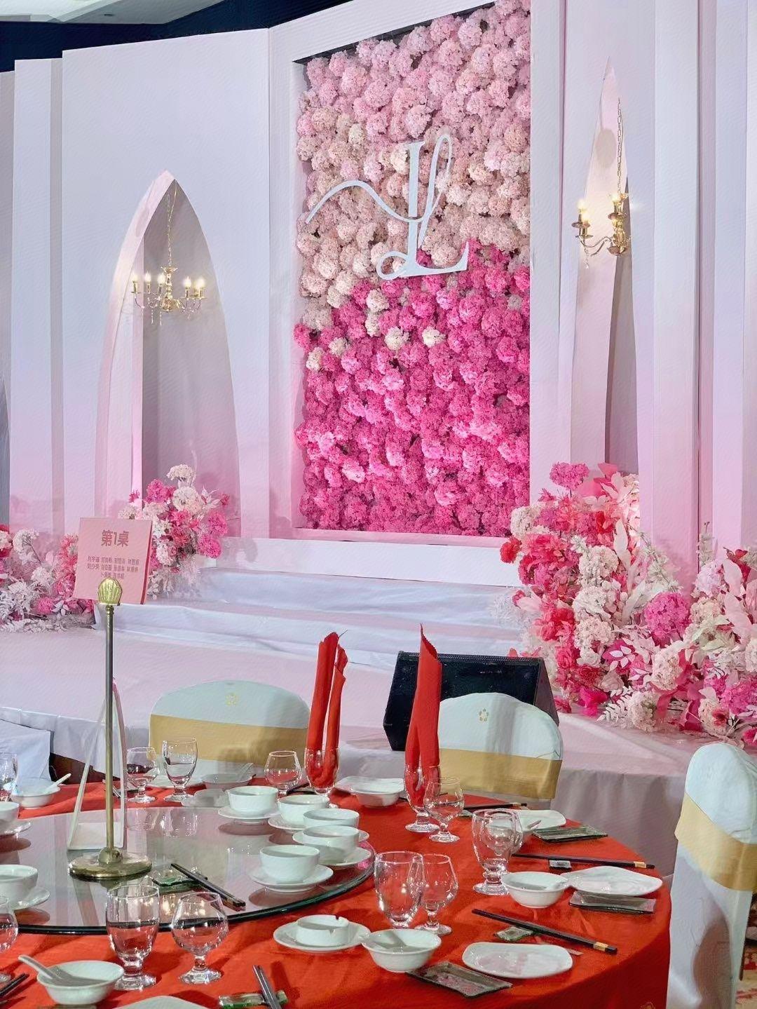 Фото RongJiang hotel