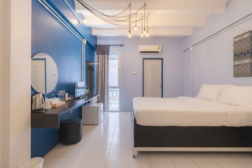 Гостиница Bedgasm Hotel X Café at Nimman в Чиангмае