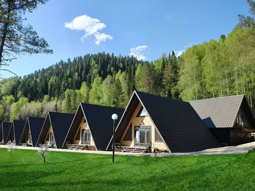 Турбаза Комплекс шале Поляна в Республике Алтай