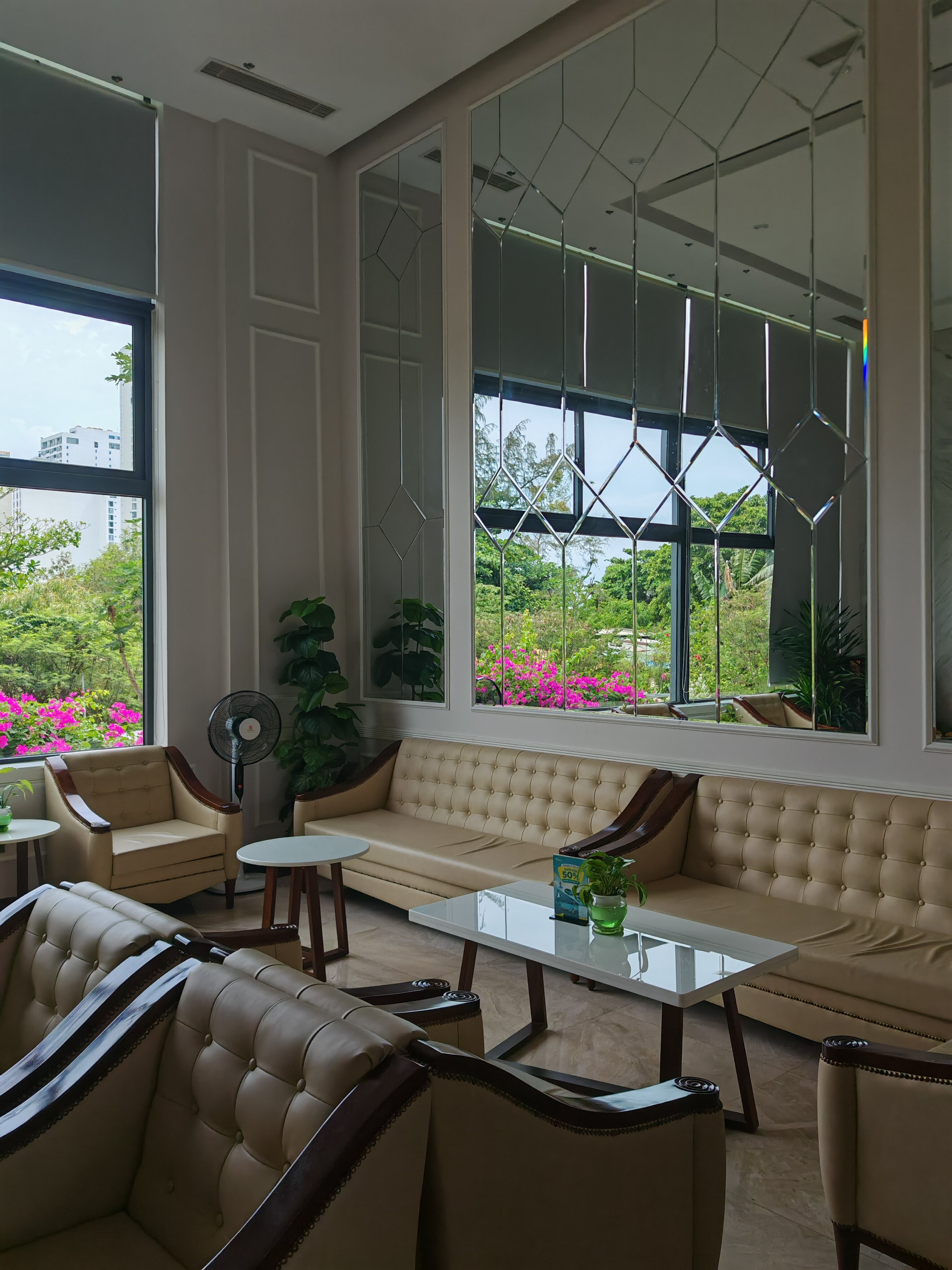 Фото Avari Hotel