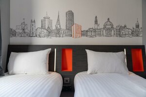 Гостиница EasyHotel Cardiff