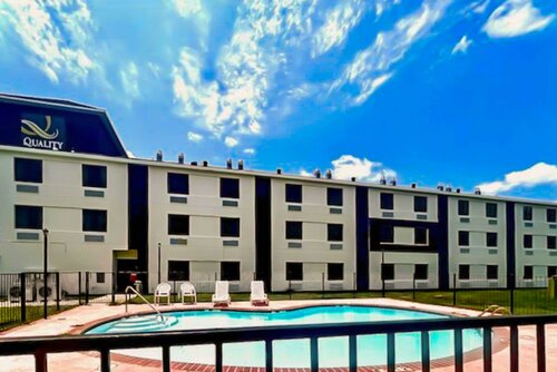 Гостиница Quality Inn & Suites Lake Charles South в Лейк-Чарльзе