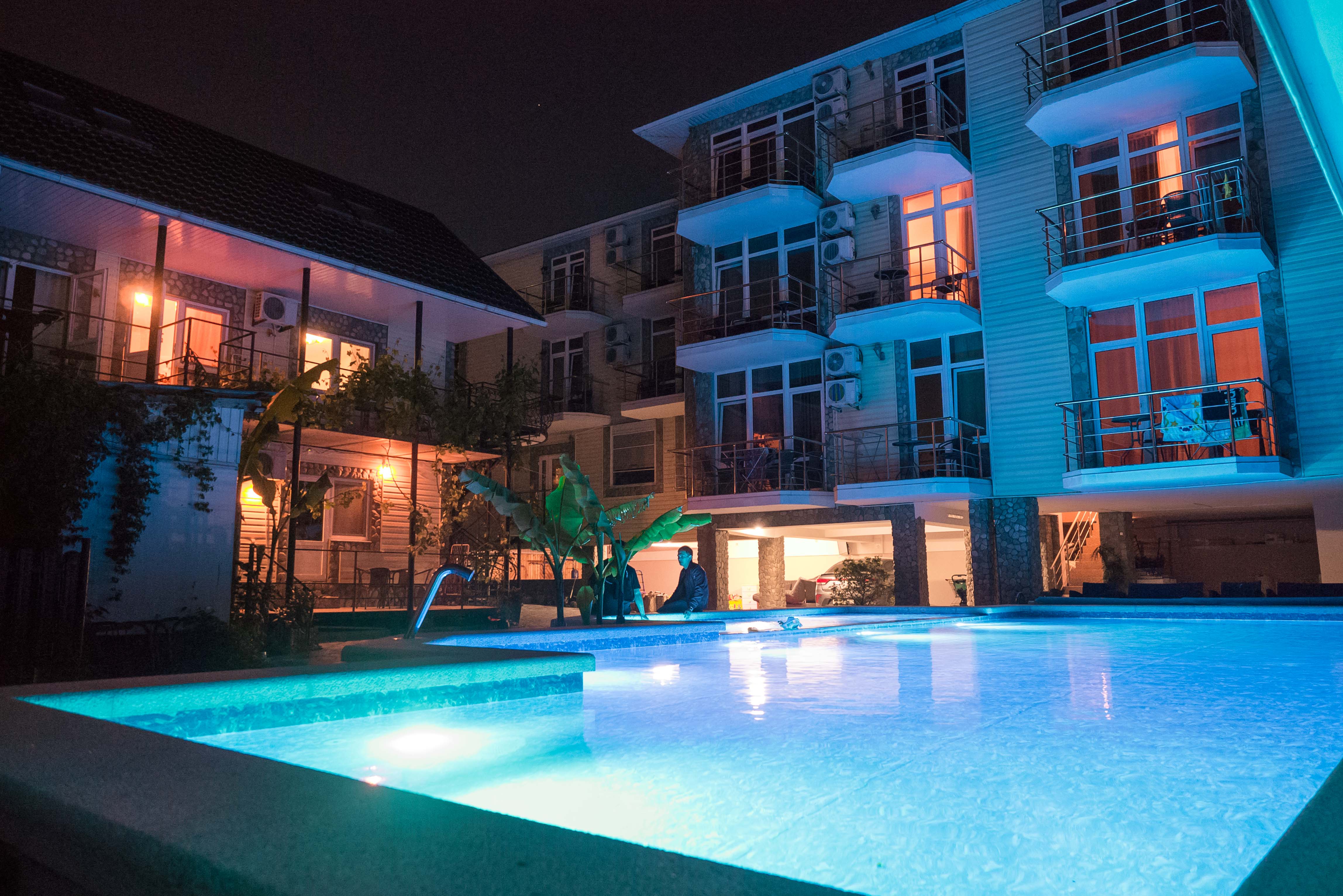 Фото отеля 1