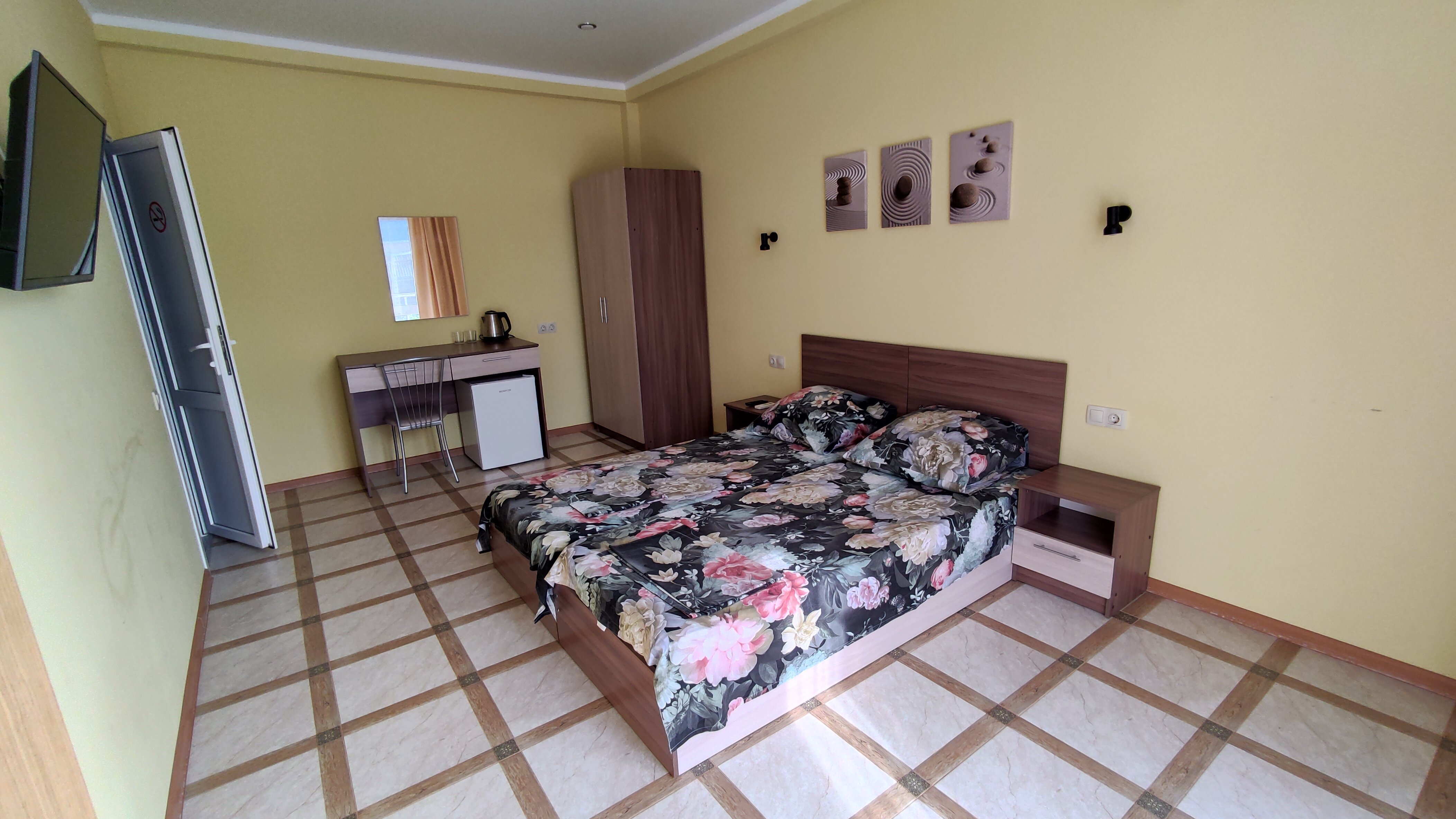 Фото Лазуриус