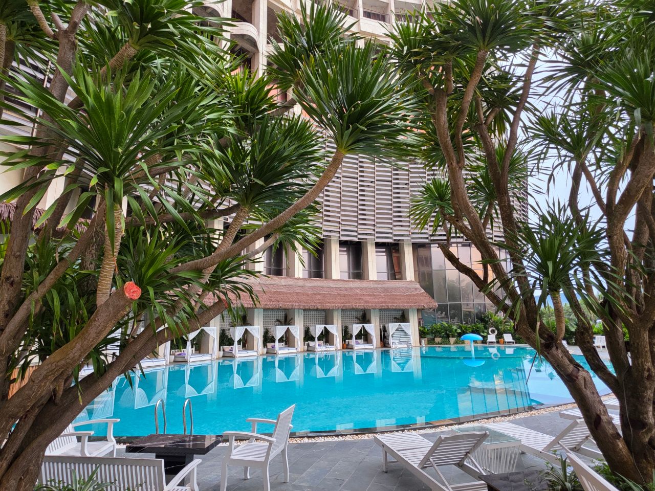 Фото Holiday Beach Hotel Danang