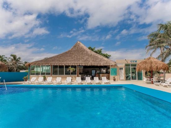 Фото Paradise Beachfront & Nightlife Heart