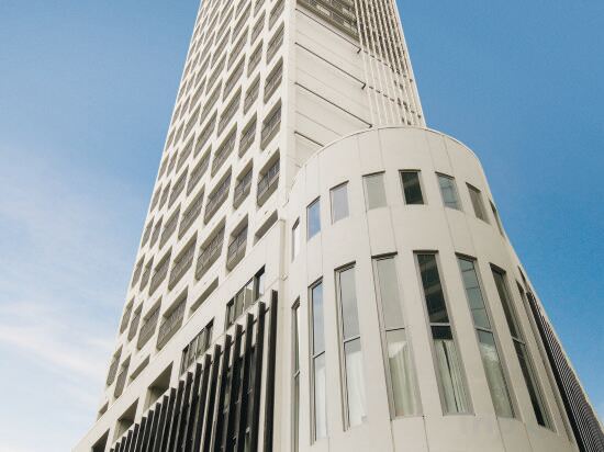 Фото Auckland Harbour Suites