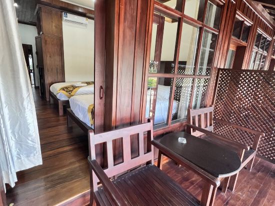 Фото Namkhan Riverside Hotel